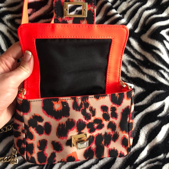 Juicy couture chain purse - Picture 5 of 6